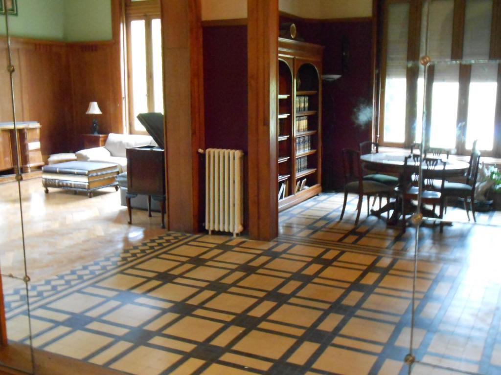 La Passagere Bed and Breakfast Hauterive  Exteriör bild